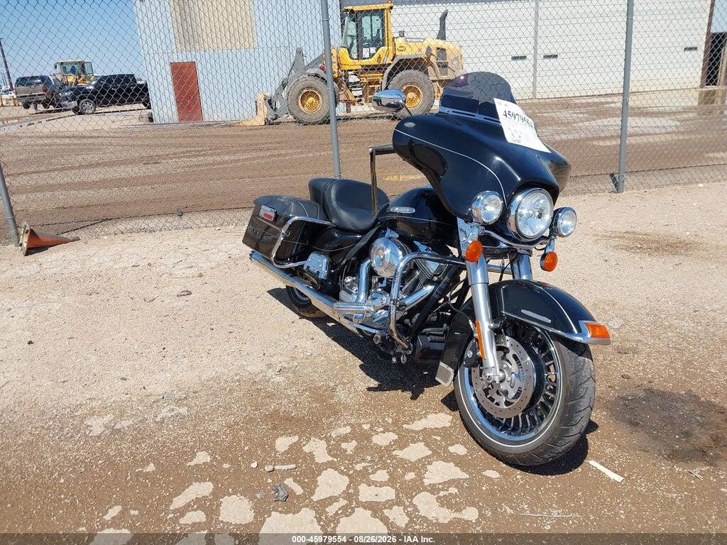 2011 HARLEY-DAVIDSON FLHTK 1HD1KEM15BB628236