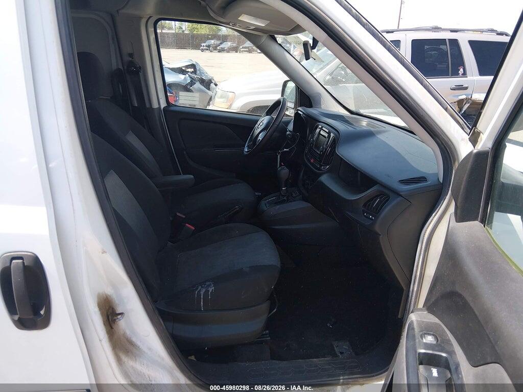 ZFBERFBB5H6D53975 2017 RAM PROMASTER CITY photo no. 5