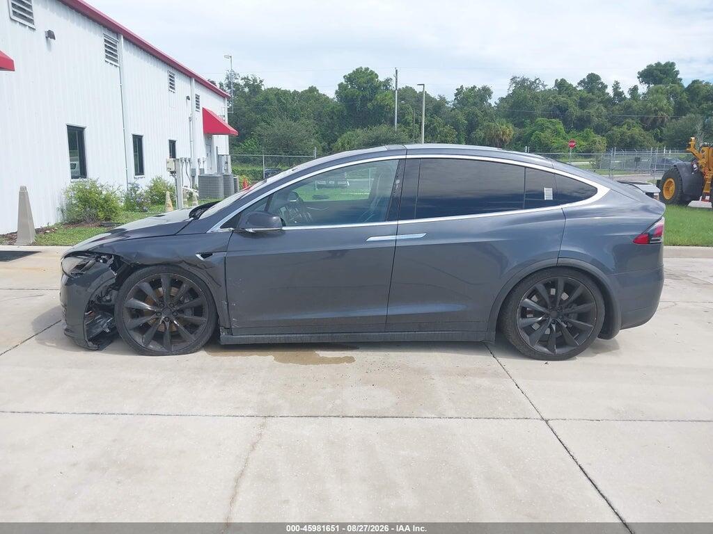 5YJXCAE25HF061024 2017 TESLA MODEL X photo no. 12