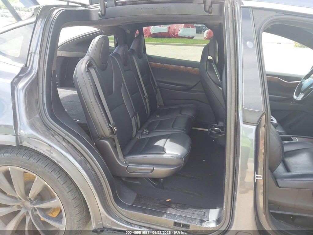 5YJXCAE25HF061024 2017 TESLA MODEL X photo no. 8