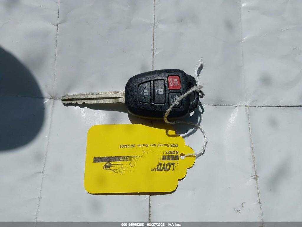 4T1BF1FK0HU428012 2017 TOYOTA CAMRY photo no. 11