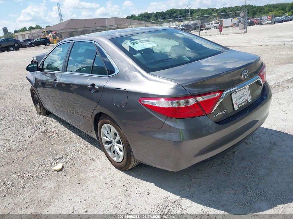 4T1BF1FK0HU428012 2017 TOYOTA CAMRY photo no. 3