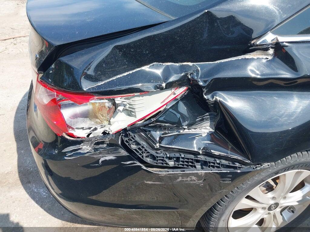 5NPEC4AB9BH293956 2011 HYUNDAI SONATA photo no. 6