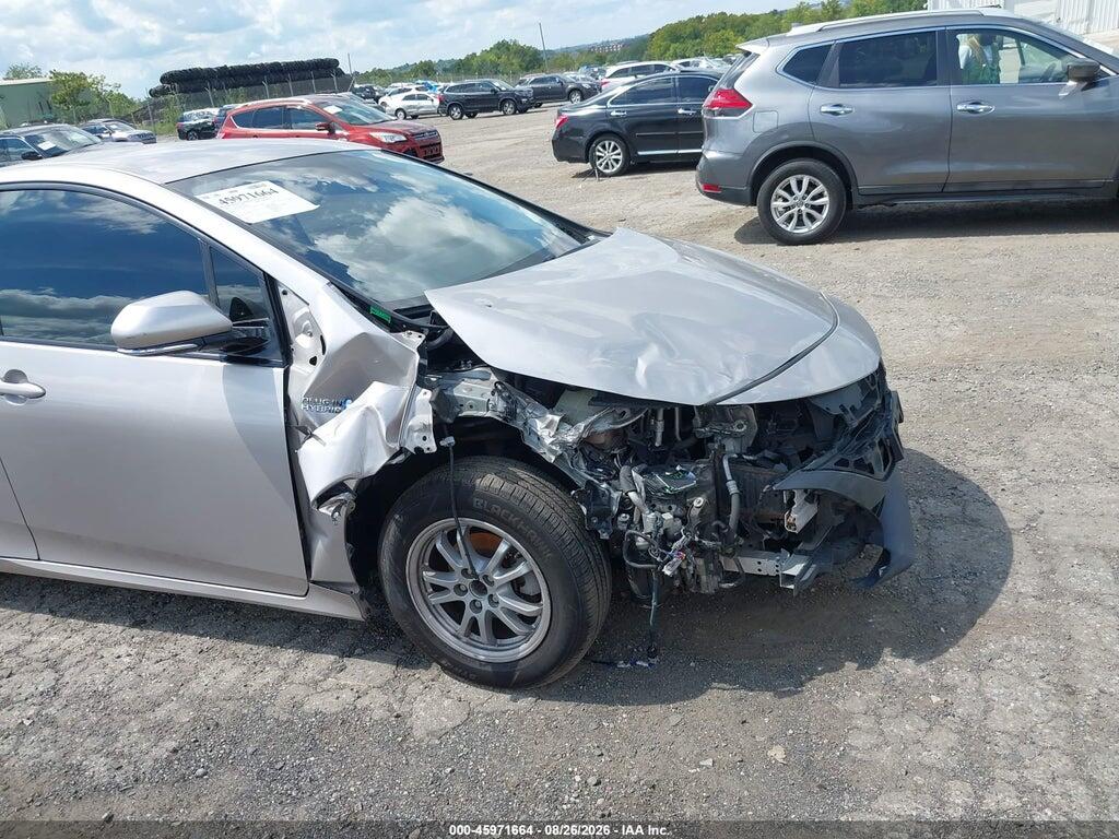 JTDKARFP0H3047330 2017 TOYOTA PRIUS PRIME photo no. 6