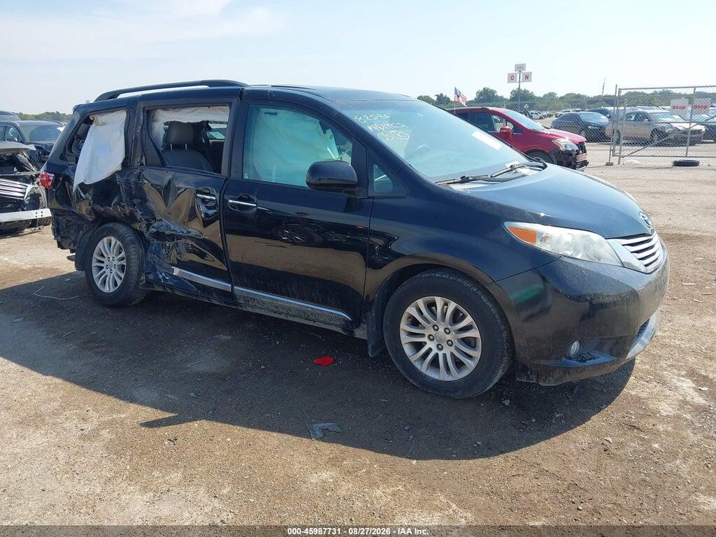 2017 TOYOTA SIENNA 5TDYZ3DC1HS882643