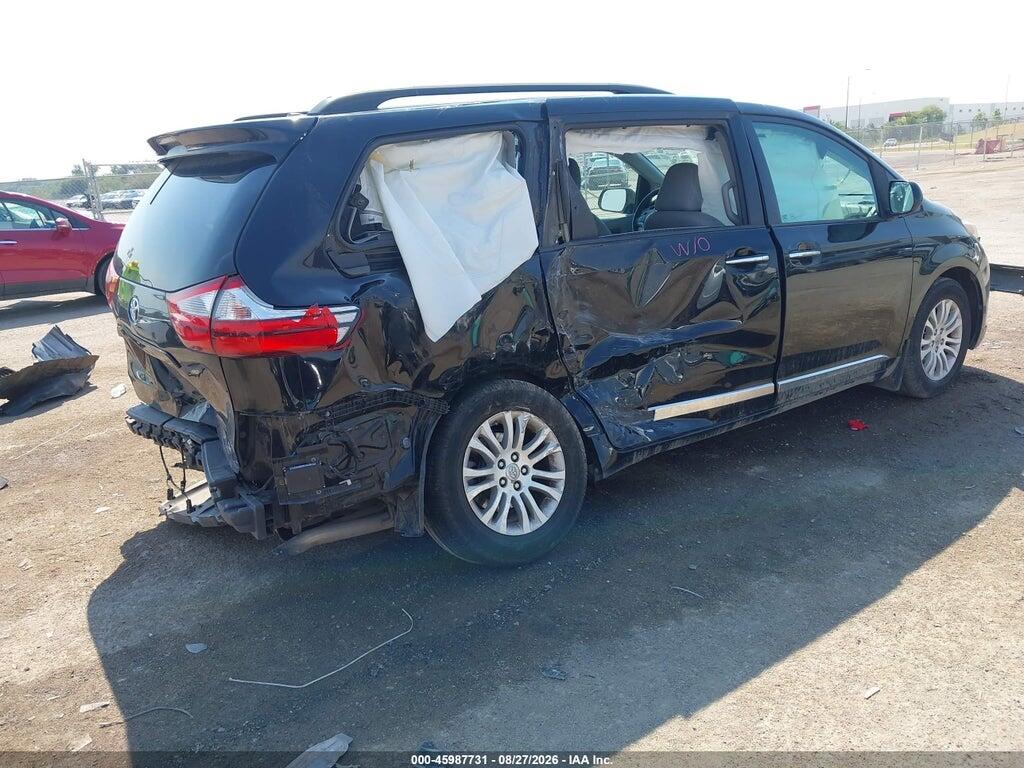 5TDYZ3DC1HS882643 2017 TOYOTA SIENNA photo no. 4
