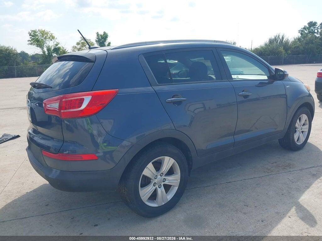 KNDPBCA20B7082381 2011 KIA SPORTAGE photo no. 4