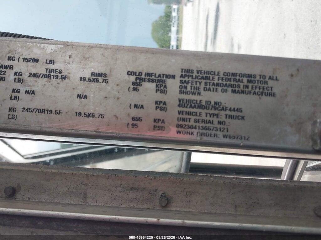 4UZAANDU79CAF4445 2009 FREIGHTLINER CHASSIS photo no. 9