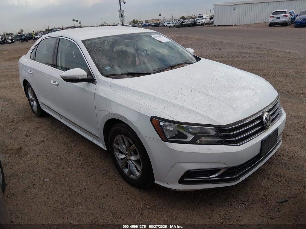 2017 VOLKSWAGEN PASSAT 1VWAT7A33HC031120
