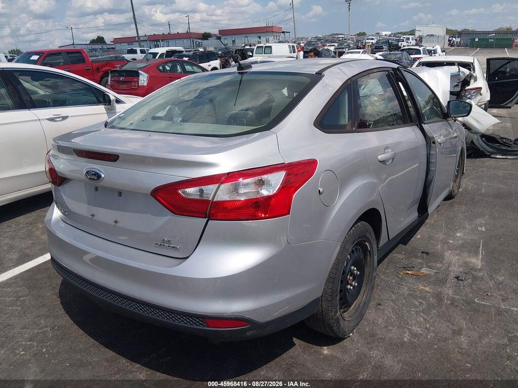 1FAHP3F23CL419736 2012 FORD FOCUS photo no. 4