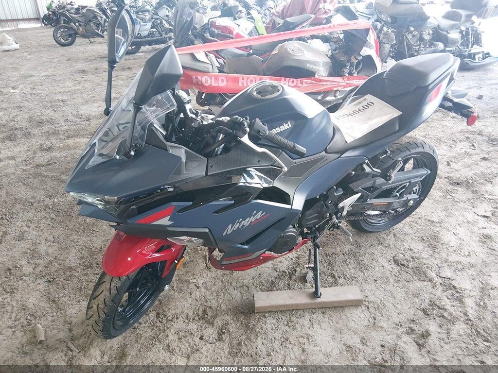 ML5EXGG13TDA82325 2026 KAWASAKI EX500 photo no. 2