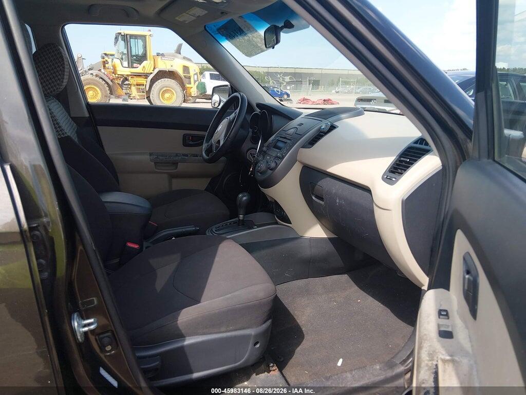 KNDJT2A27A7046473 2010 KIA SOUL photo no. 5