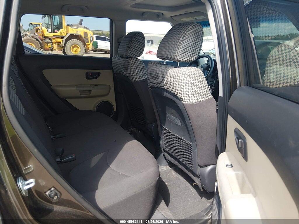 KNDJT2A27A7046473 2010 KIA SOUL photo no. 8