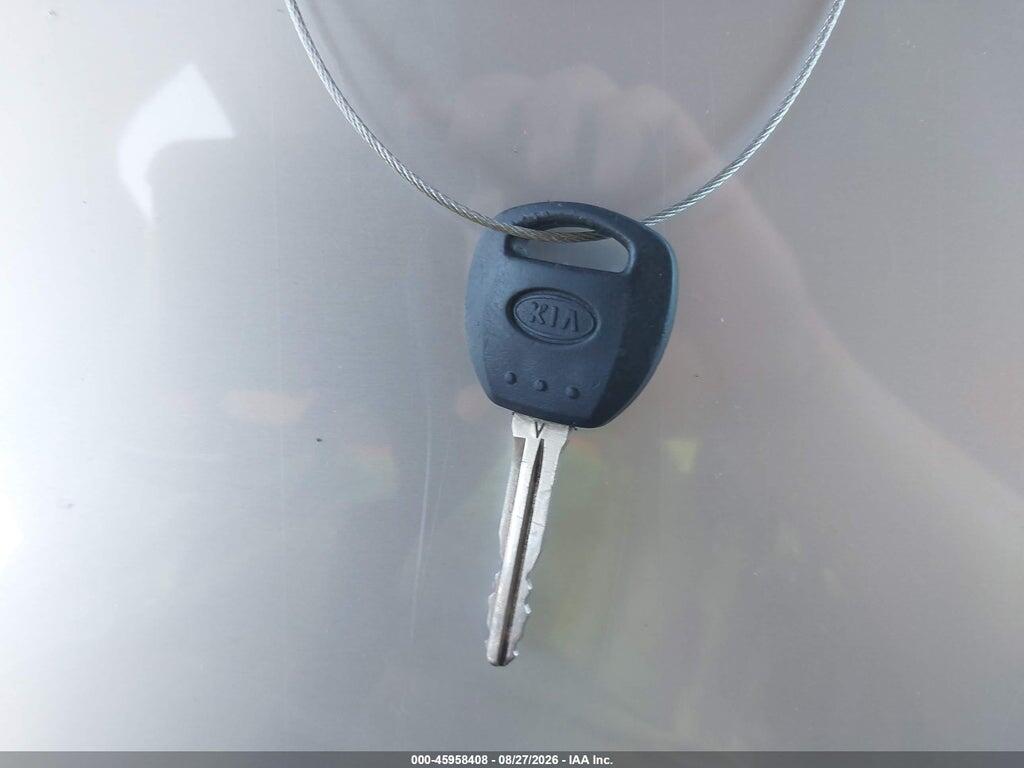 KNDMG4C31A6337365 2010 KIA SEDONA photo no. 11