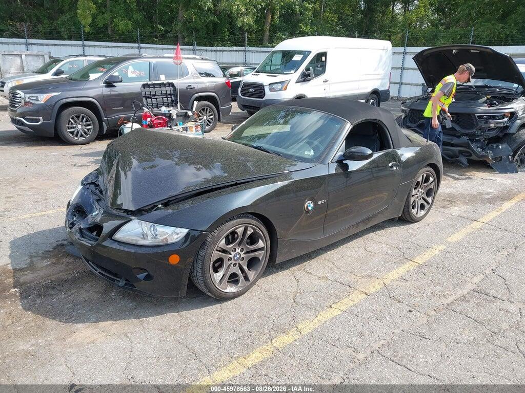 4USBT53575LT27824 2005 BMW Z4 photo no. 2