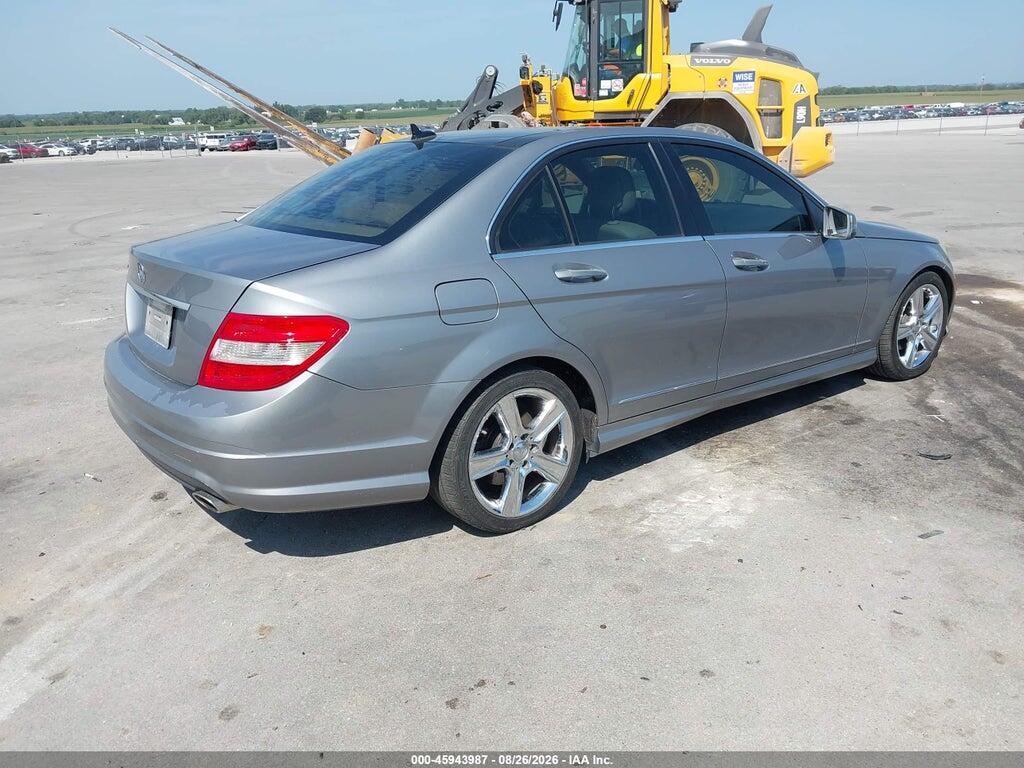 WDDGF5EB8AF380794 2010 MERCEDES-BENZ C 300 photo no. 4