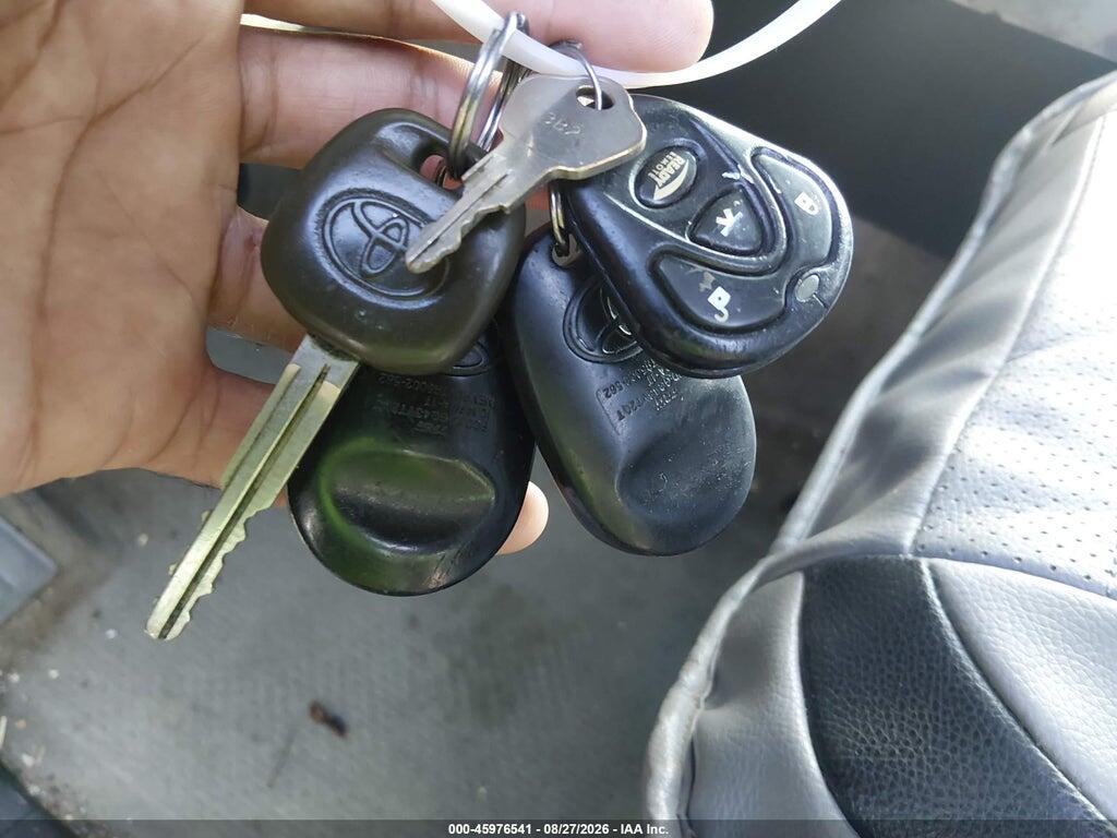5TDBY5G10BS049065 2011 TOYOTA SEQUOIA photo no. 11