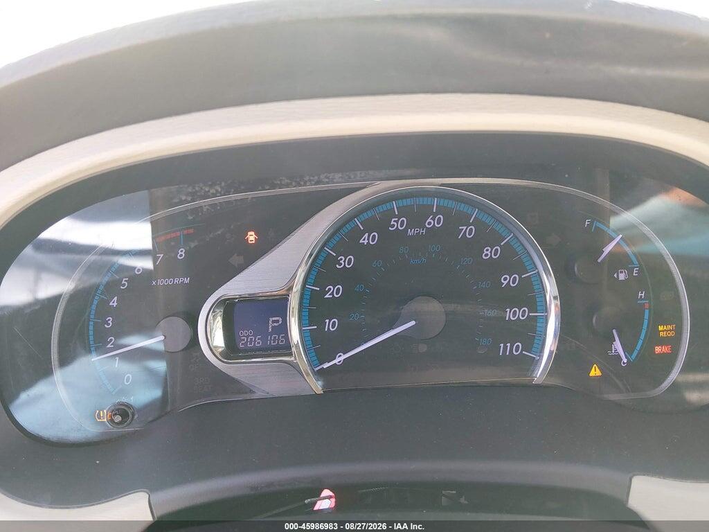 5TDDK3DC6BS030136 2011 TOYOTA SIENNA photo no. 7