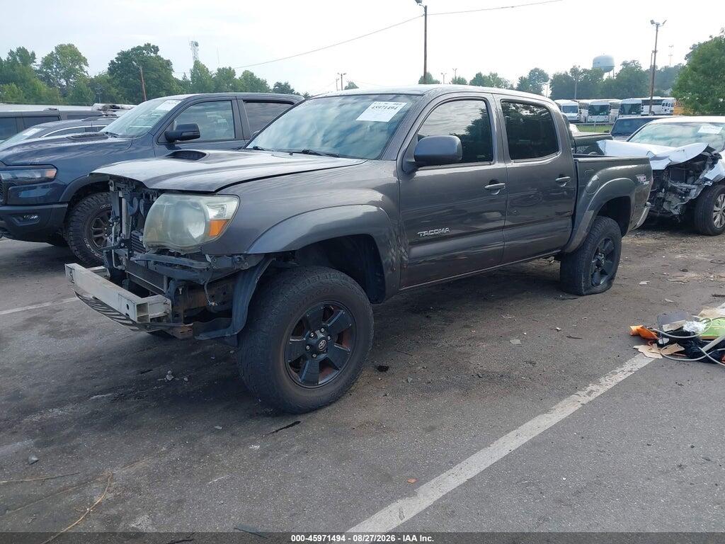 5TFLU4ENVBX015032 2011 TOYOTA TACOMA photo no. 2