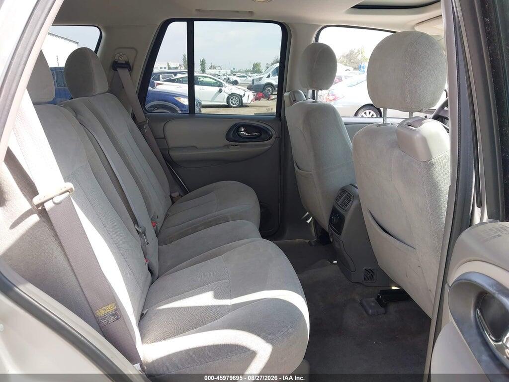 1GNDT13S752158317 2005 CHEVROLET TRAILBLAZER photo no. 8