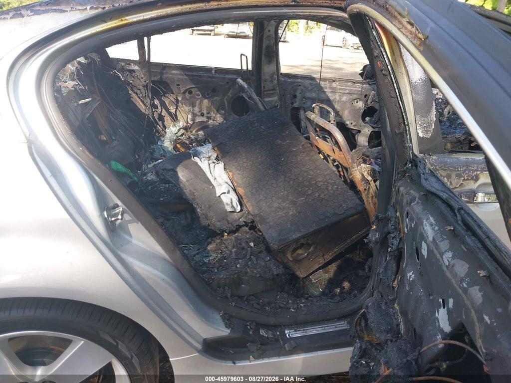 6G2EC57Y09L303210 2009 PONTIAC G8 photo no. 8