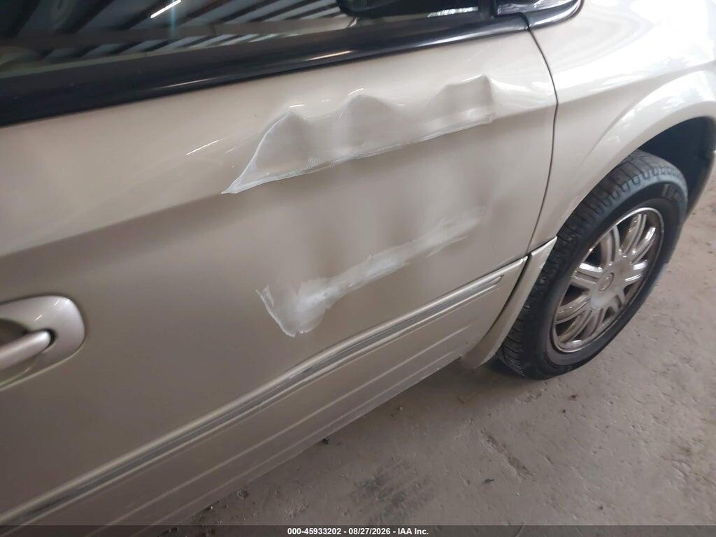 2C4GP64L85R267451 2005 CHRYSLER TOWN & COUNTRY photo no. 6