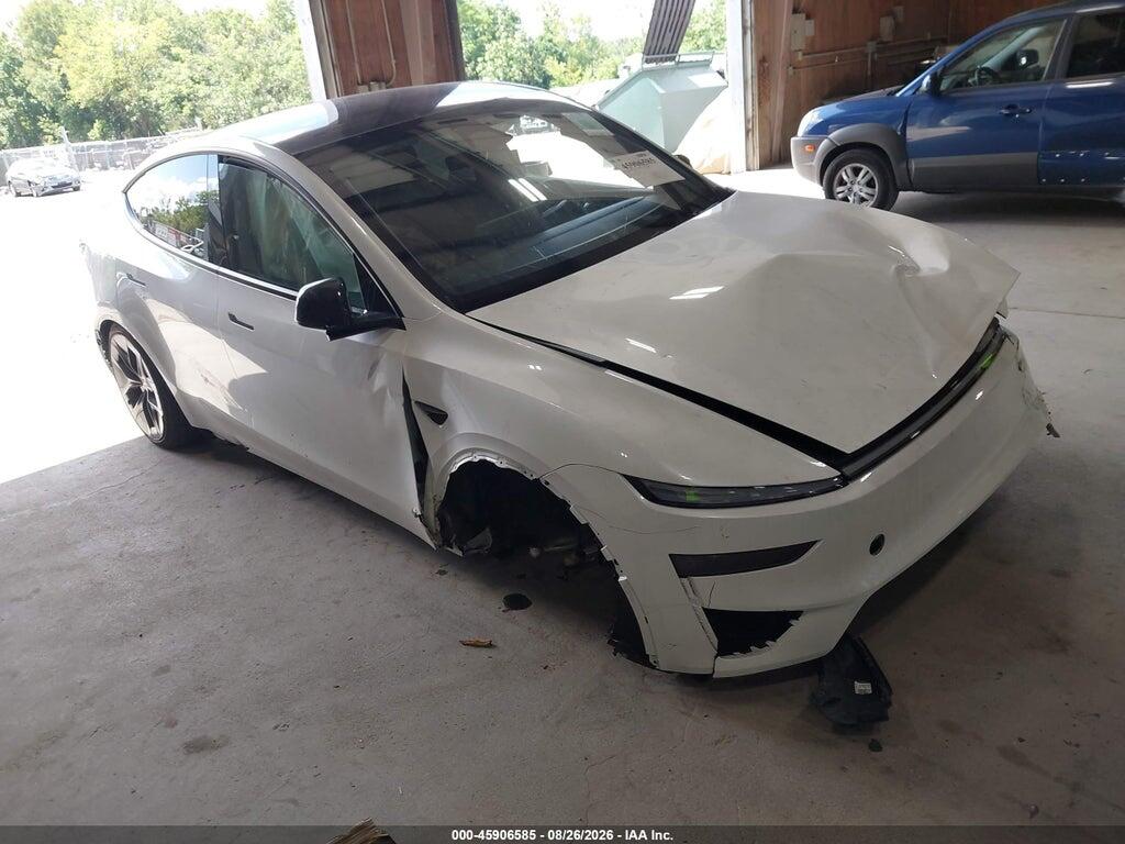 2026 TESLA MODEL Y 7SAYGDET6TA618597