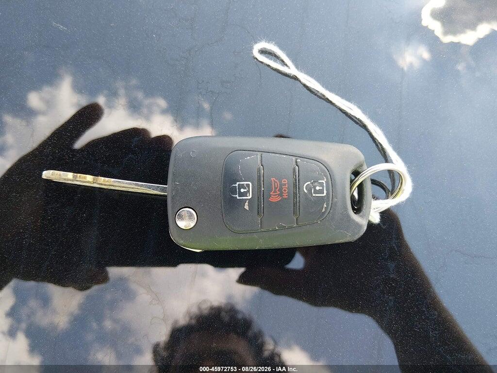 KNDJT2A57C7458048 2012 KIA SOUL photo no. 11