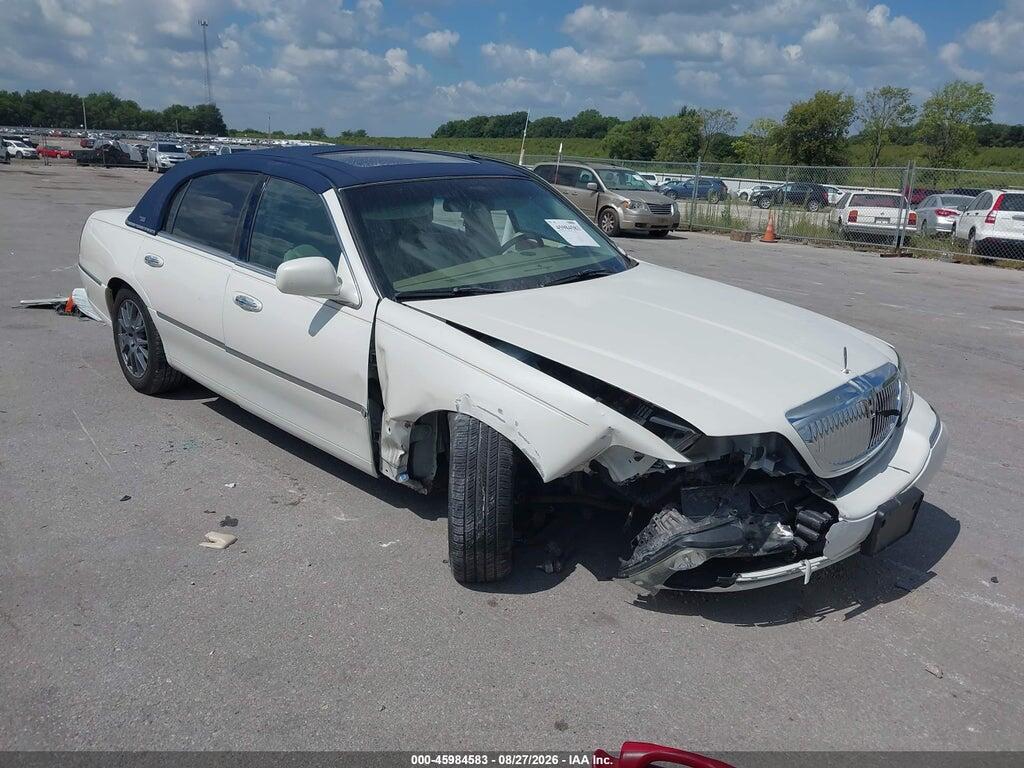 2006 LINCOLN TOWN CAR 1LNHM82V46Y628194