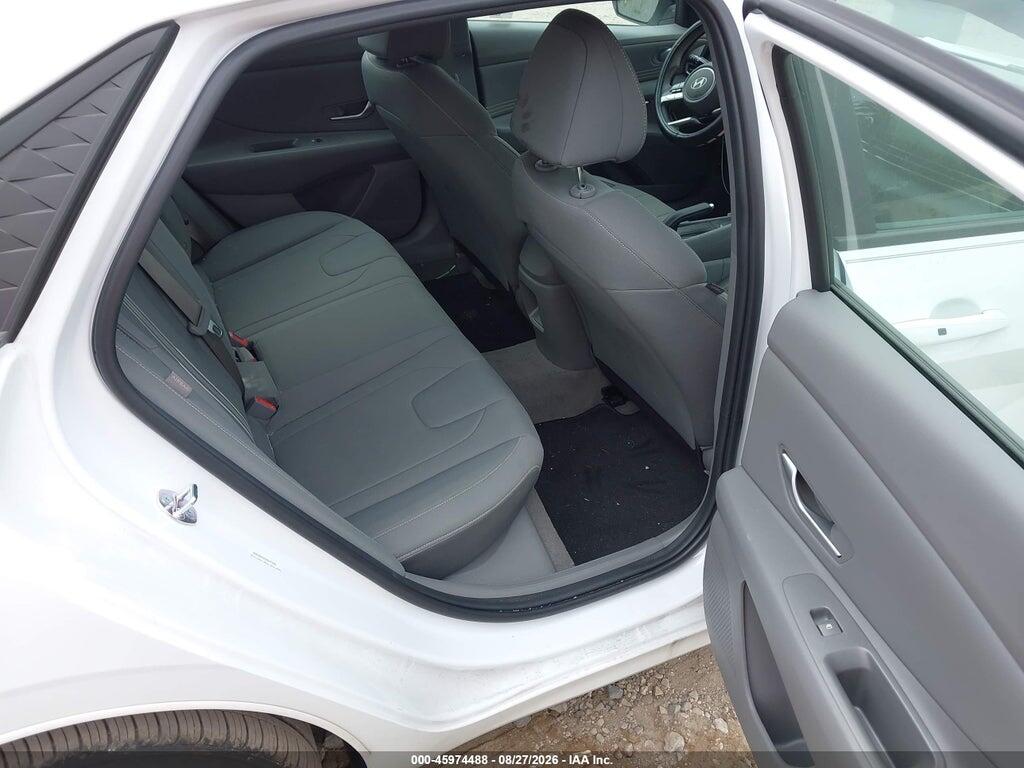 KMHLM4DG5SU063988 2025 HYUNDAI ELANTRA photo no. 8