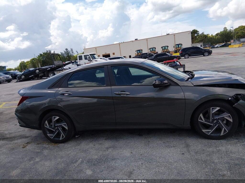 KMHLM4DG0SU986086 2025 HYUNDAI ELANTRA photo no. 12