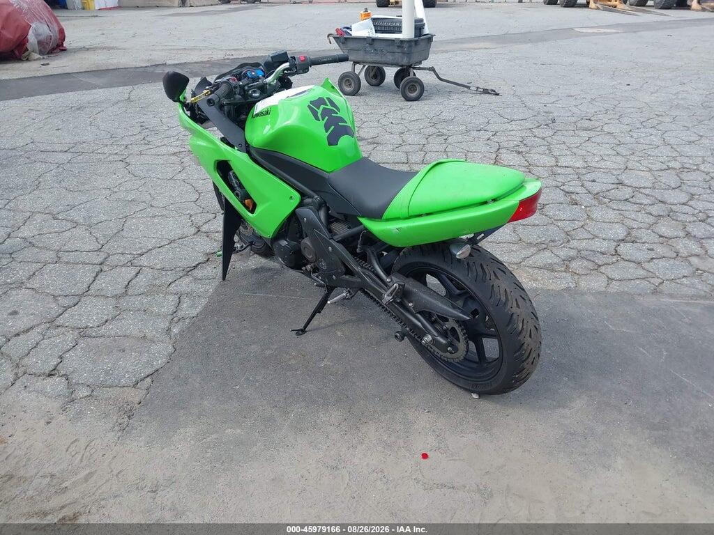 JKAEXEA128A040229 2008 KAWASAKI EX650 photo no. 3
