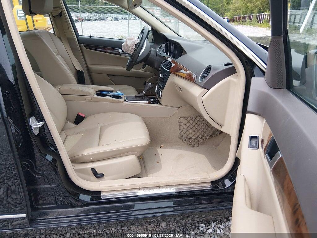 WDDGF4HB6CA611018 2012 MERCEDES-BENZ C 250 photo no. 5