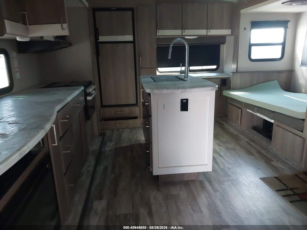 573TE3222N6634986 2022 GRAND DESIGN OTHER photo no. 8
