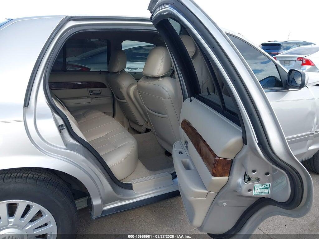 2MEHM75V28X608036 2008 MERCURY GRAND MARQUIS photo no. 8