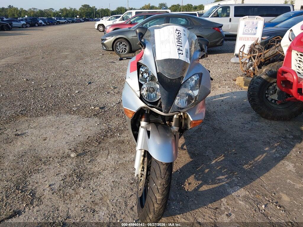 JH2RC46133M500888 2003 HONDA VFR800 photo no. 5