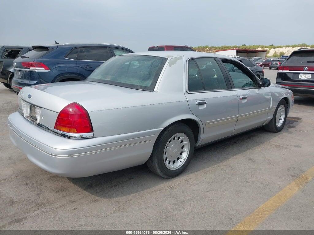 2FAFP74W82X159890 2002 FORD CROWN VICTORIA photo no. 4