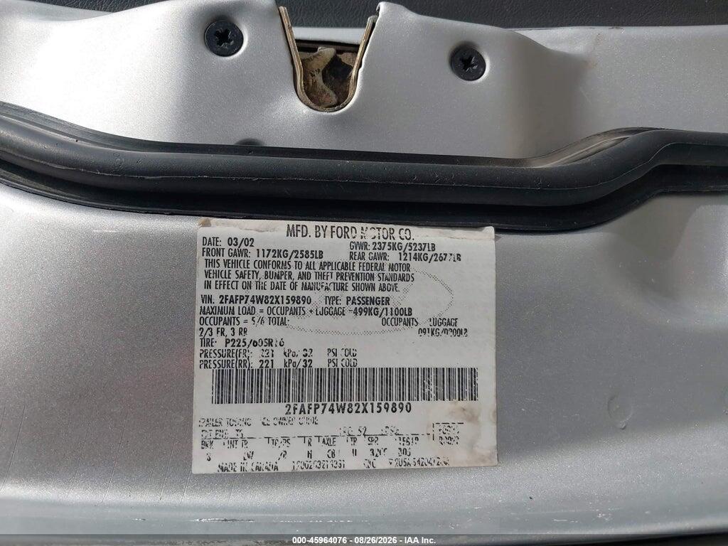 2FAFP74W82X159890 2002 FORD CROWN VICTORIA photo no. 9