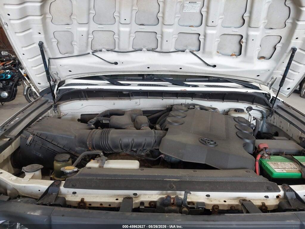 JTEBU4BF9CK135679 2012 TOYOTA FJ CRUISER photo no. 10