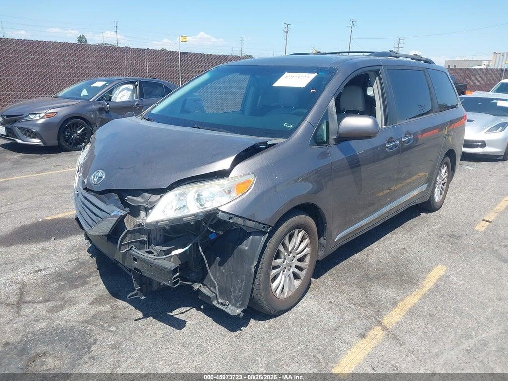5TDYK3DCXCS231895 2012 TOYOTA SIENNA photo no. 2