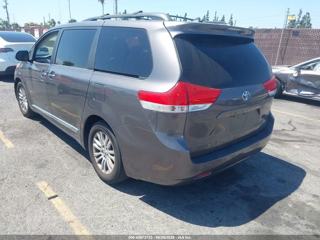 5TDYK3DCXCS231895 2012 TOYOTA SIENNA photo no. 3