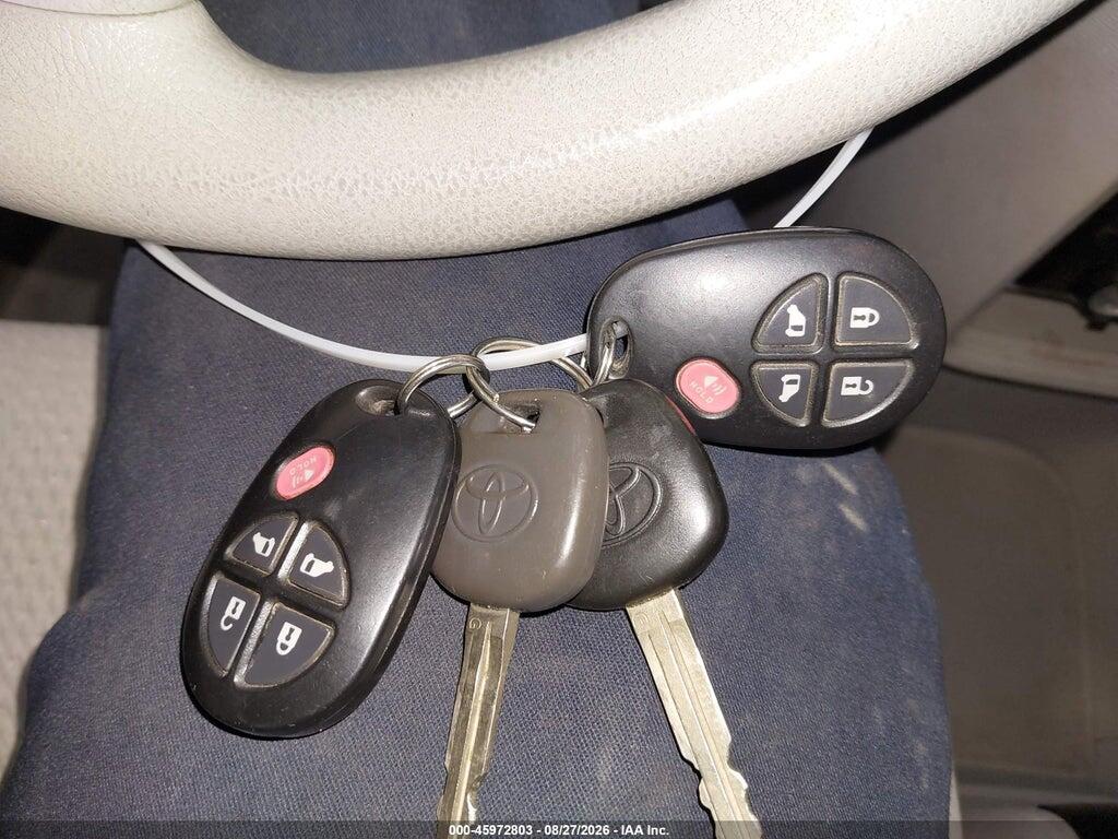 5TDKK3DC8CS274427 2012 TOYOTA SIENNA photo no. 11