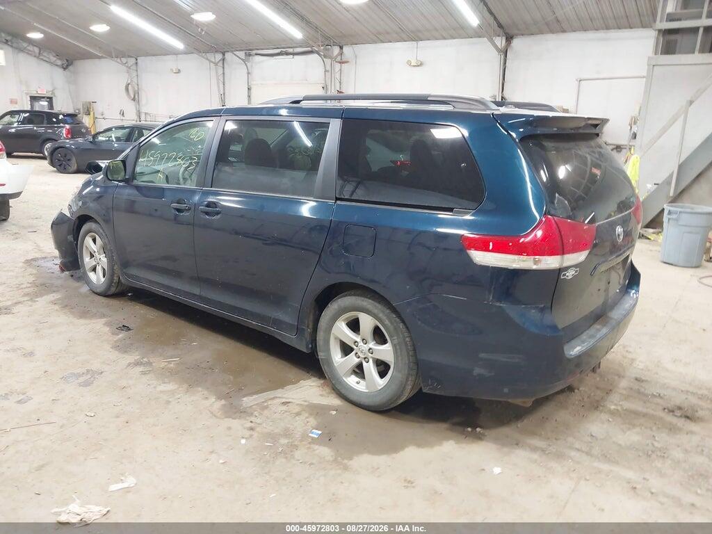 5TDKK3DC8CS274427 2012 TOYOTA SIENNA photo no. 3