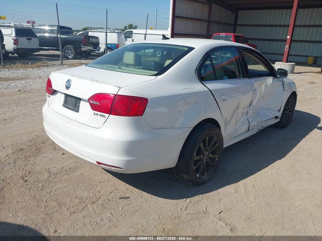 3VWLP7AJ4CM376840 2012 VOLKSWAGEN JETTA photo no. 4