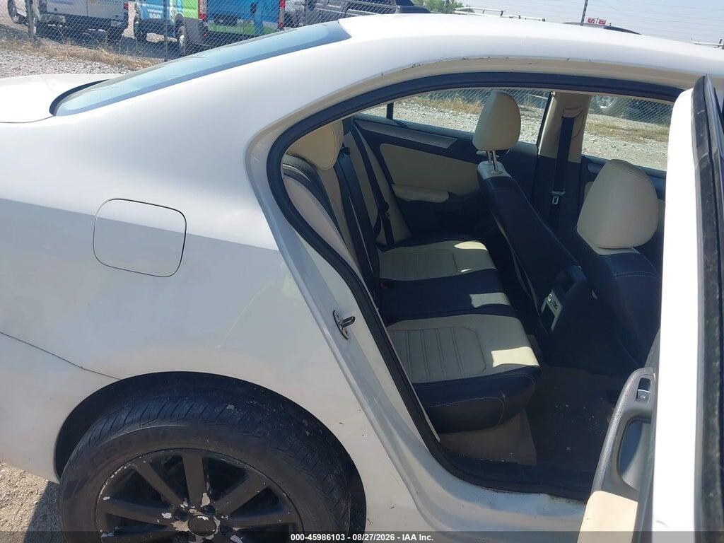 3VWLP7AJ4CM376840 2012 VOLKSWAGEN JETTA photo no. 8