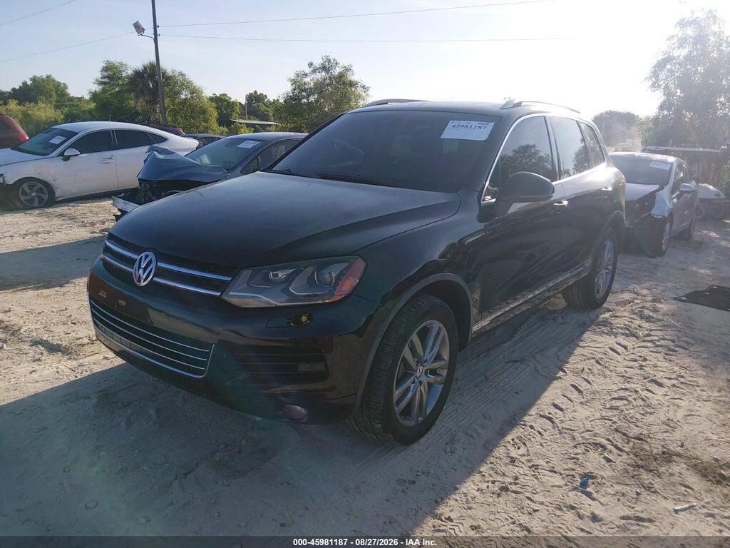WVGFK9BP2CD002621 2012 VOLKSWAGEN TOUAREG photo no. 2