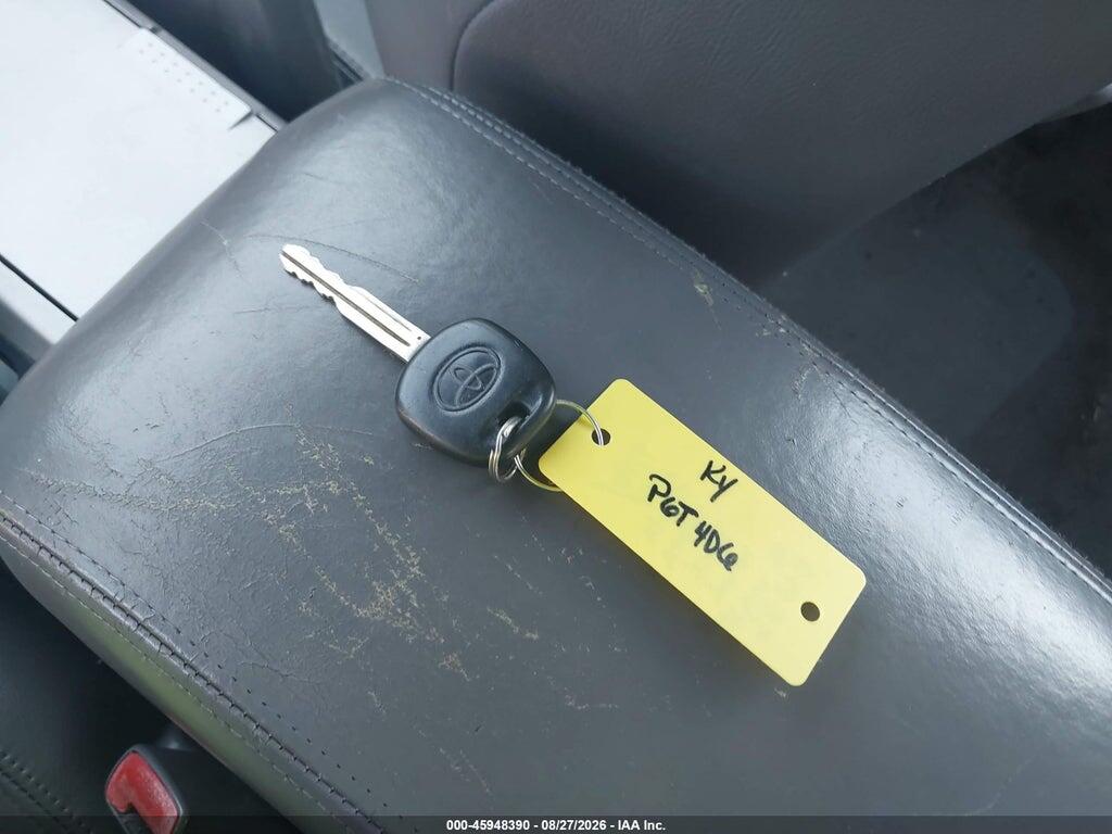 4T1FA38P85U056743 2005 TOYOTA CAMRY SOLARA photo no. 11
