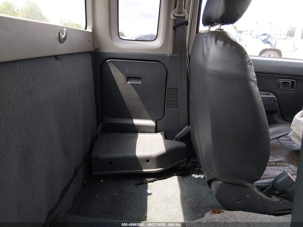 1N6DD26S12C368616 2002 NISSAN FRONTIER photo no. 8