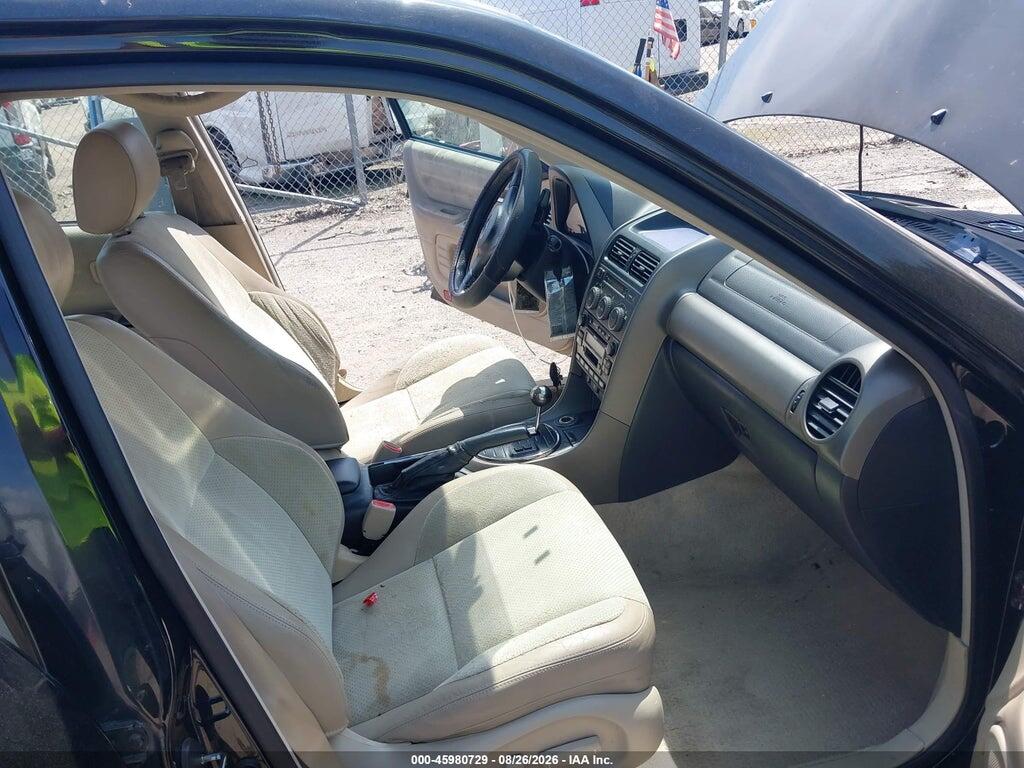 JTHBD182410030899 2001 LEXUS IS 300 photo no. 5