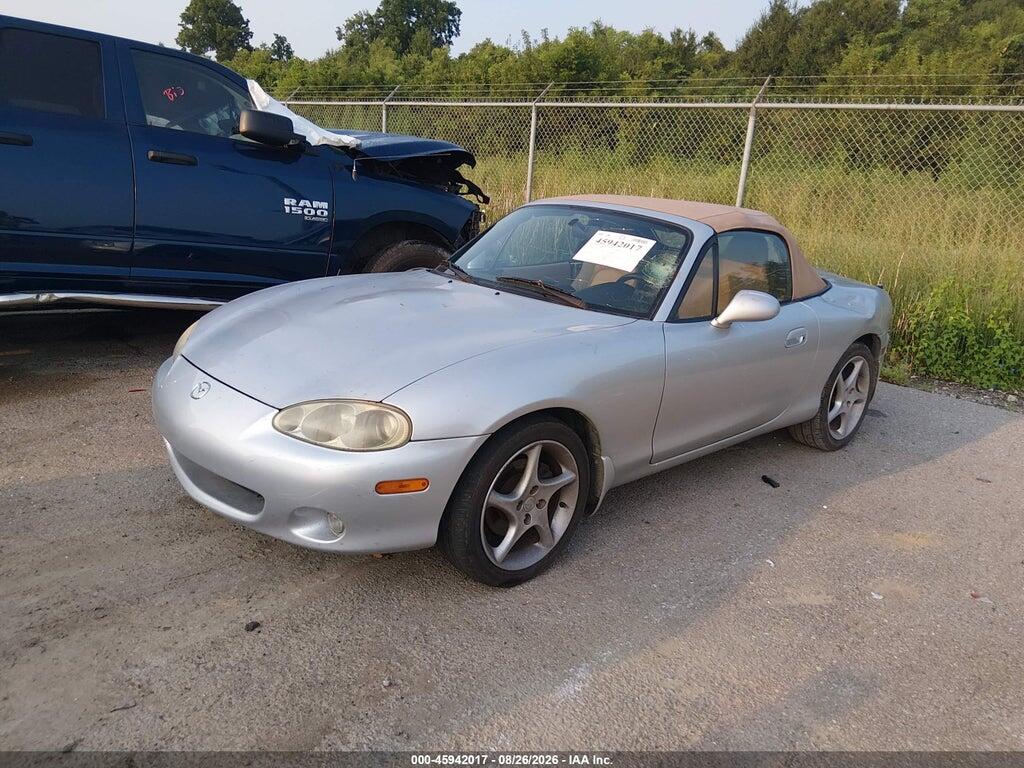 JM1NB353910206830 2001 MAZDA MX-5 MIATA photo no. 2